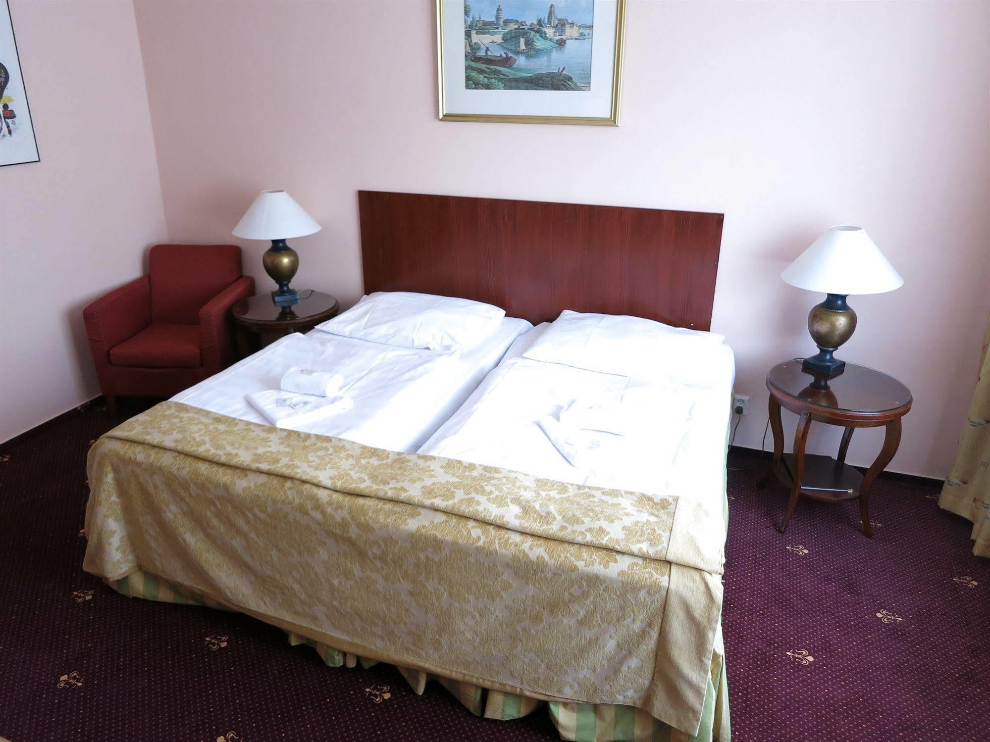Hotel Mira Inn Prague Luaran gambar