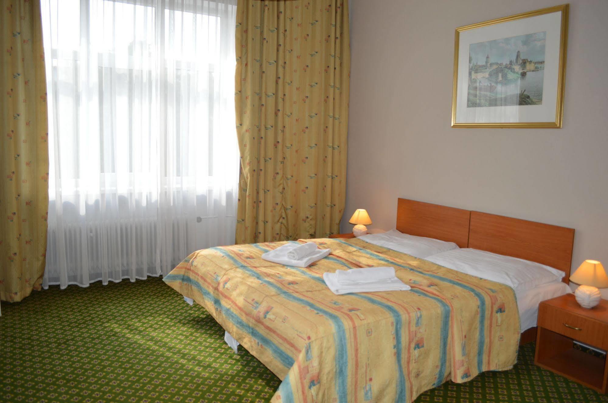 Hotel Mira Inn Prague Luaran gambar